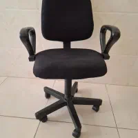 صندلی گردان تمیز