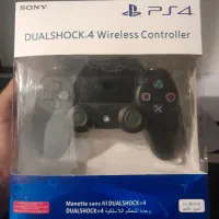 دسته ps4 dualshock.4 (لطفا خریدار پیام بده)
