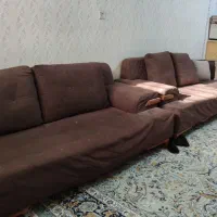 یه دست مبل ۸ نفره راحتی تمیز مناسب برای باغ