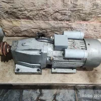 الکتروموتور گیربکس دار شفت مستقیم