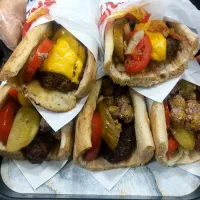 همکار خانم یا آقا نیازمندیم فست فود|استخدام خدمات فروشگاه و رستوران|رشت, بازار|دیوار