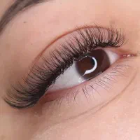 تخفیف ویژه لیفت ابروو مژه اکستیشن