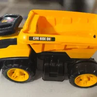 کامیون بزرگ اسباب بازی