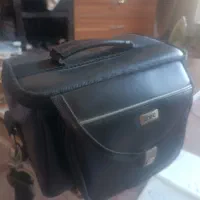 کیف دوربین|دوربین عکاسی و فیلمبرداری|شیراز, باغ تخت|دیوار