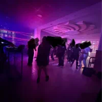 با گروه کامل D.J