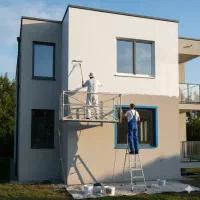 نقاشی ساختمان . نقاش. لکه گیری. رنگ کاری