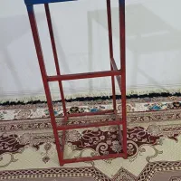 چهار پایه اهنی