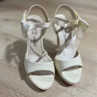 کفش مجلسی|کیف، کفش، کمربند|رشت, امین الضرب|دیوار