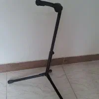 نگهدارنده ی گیتار