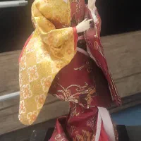 عروسک ژاپنی