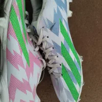 کفش فوتبال چمنی|کیف، کفش، کمربند|ابریشم, |دیوار