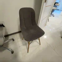 صندلی طوسی دکمه دار