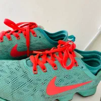 دوعدد کتونی نایک و آدیداس