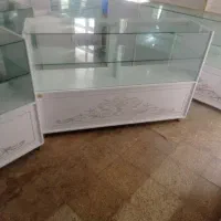 ویترین مغازه یک ونیم متری و یک متری و قفسه چوبی|فروشگاه و مغازه|مشهد, رده|دیوار