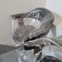 یک جفت صندلی چرم قابل تنظیم ارتفاع