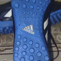 کتونی فوتبال آدیداس اورجینال|کیف، کفش، کمربند|قم, دورشهر|دیوار