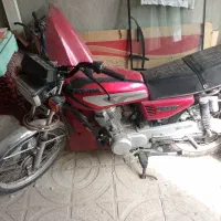 هندا ۱۲۵ تیز پر توس