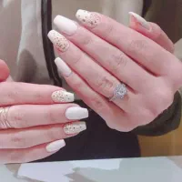 همکار ناخنکار، پدیکور، کفسابی