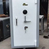 اولین مرکز پخش گاوصندوق در استان قمiso9000باضمانت