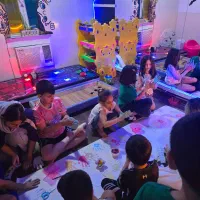 مربی و هم بازی کودک