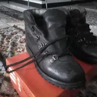 کفش کوهنوردی بفروش میرسد