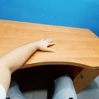 2عدد میزتحریر ویک میزتلوزیون باهم 1/5