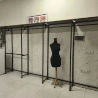 رگال فروشگاه و میز سفید