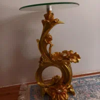 میز طلایی