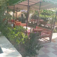 گارسون و باغبان و باریستا