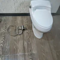 فروش توالت فرنگی همراه با شیر مربوطه