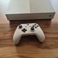 ایکس باکس one s / xbox
