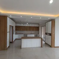 آپارتمان  180 متر 3خواب فول امکانات
