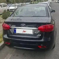 جک j4 مشکی صفر کیلومتر