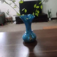 یک عدد گلدان شاه عباسی با شش شاخه گل