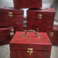 جعبه کادو لاکچری|صنایع دستی و سایر لوازم تزئینی|پاکدشت, حصار امیر|دیوار