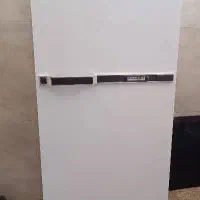 یخچال فریزر بسیار تمیز وخوب