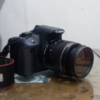 دوربین D700