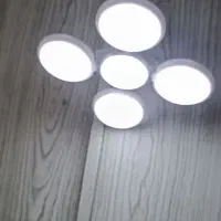 چراغ شارژی برقی خورشیدی