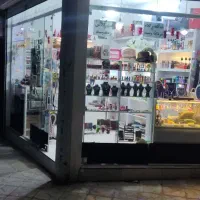 مغازه-ده-متری