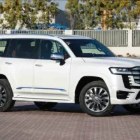 لندکروز vxr3500توربو الفطیم۲۰۲۶سفید داخل مشکی قرمز