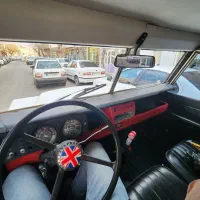 لندرور سفید