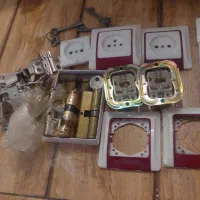 پریز و قفل
