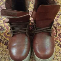 کفش نیم بوت