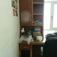 میز تحریر و کامپیوتر و کتابخانه بهمراه صندلی|میز تحریر و کامپیوتر|گیلان غرب, |دیوار