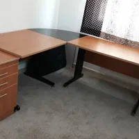 ۴ عدد میز و یک کِشو و ۶ قطعه نیم دایره مشکی|دفتر کار|اراک, |دیوار