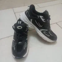 کفش اسپرت نو ( سایز ۴۰ )