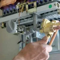 تعمیر سرویس انواع آبگرمکن دیواری زمینی بخاری تخصصی