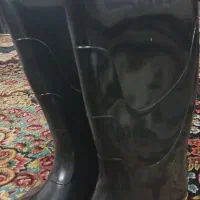 بادگیر ضد اب،  چکمه