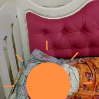 تخت کودک تاج دار