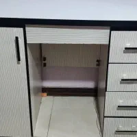 میز تحریر در حد نو